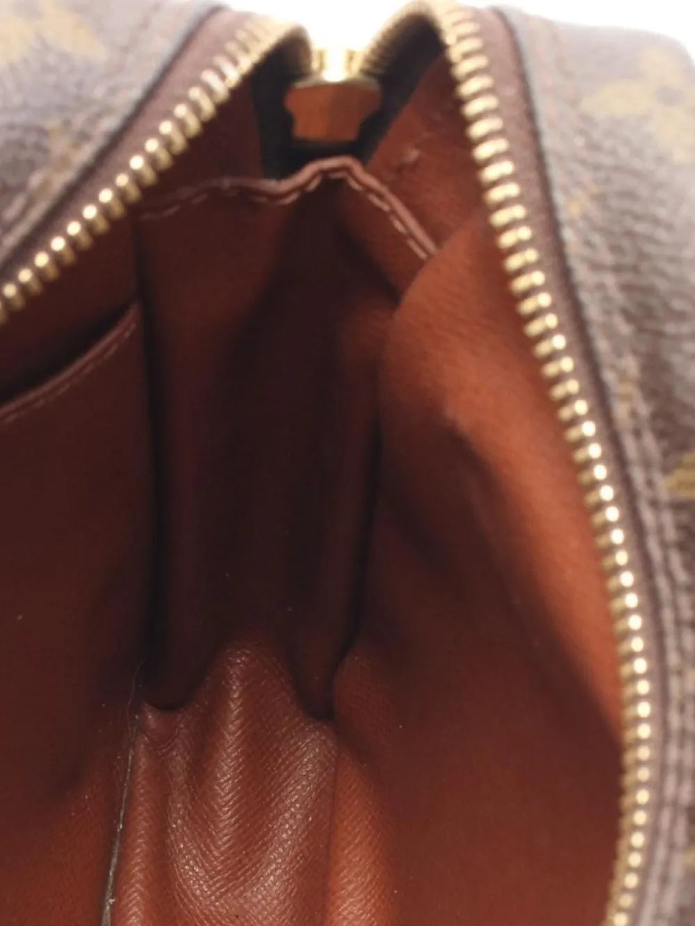 Pre-OwnedLouis Vuitton Pre-Owned2002 Amazon monogram shoulder bag