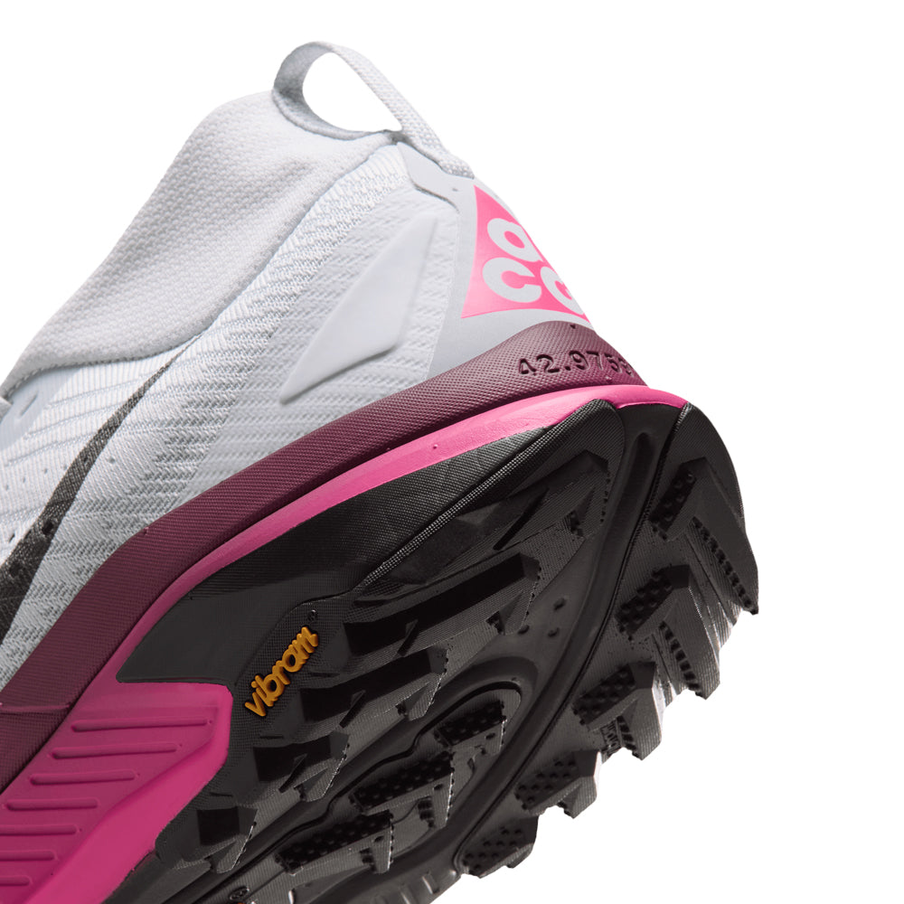 Nike ACG Zegama Trail