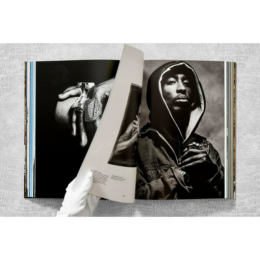 Taschen BooksIce Cold. A Hip Hop Jewelry History