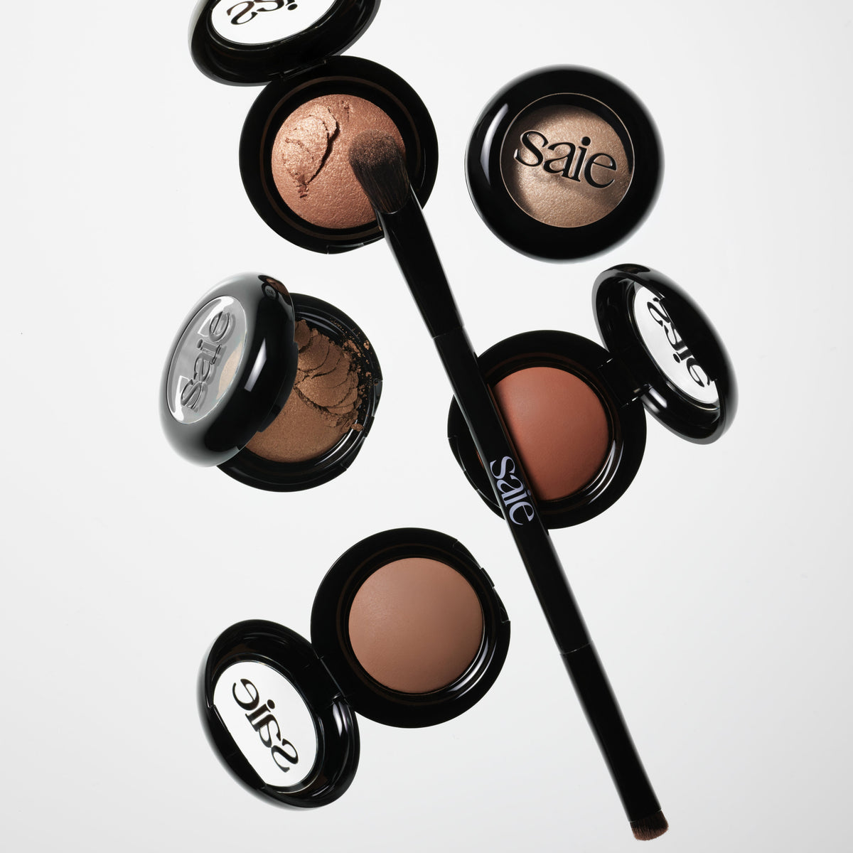 The Double-Ended Eyeshadow Brush